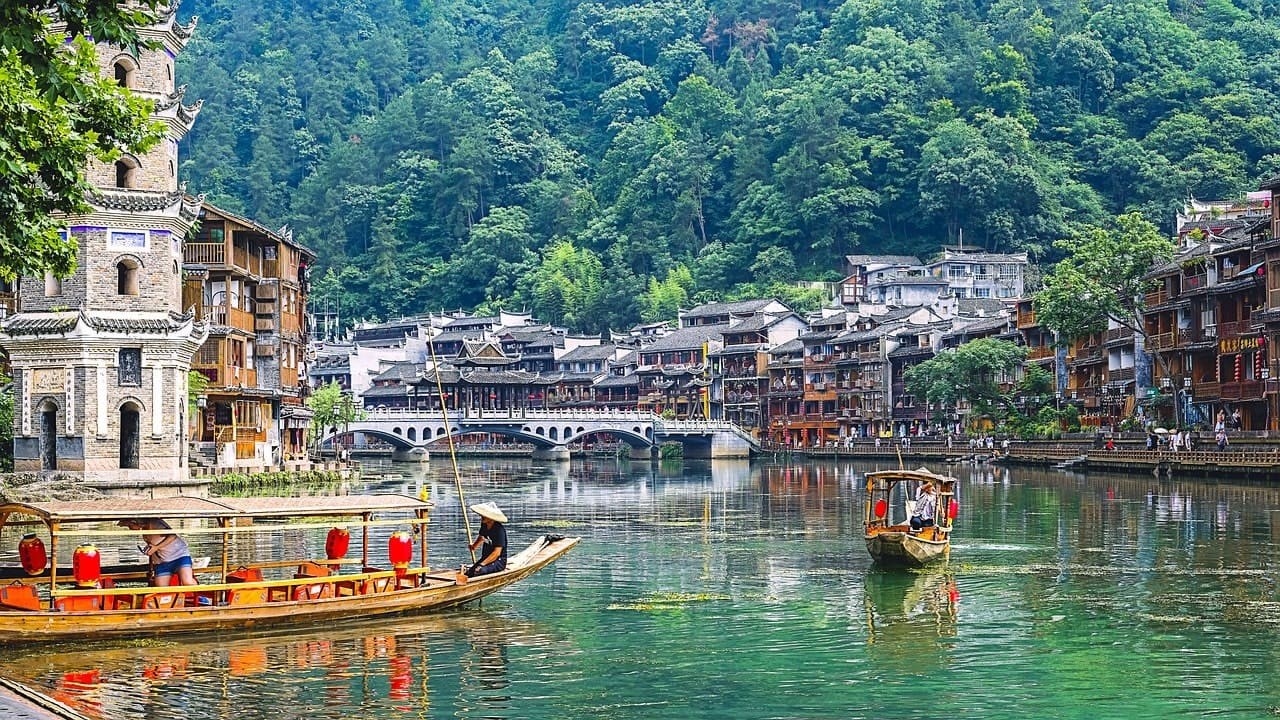 Người Miêu ở Phượng Hoàng Cổ Trấn - 6