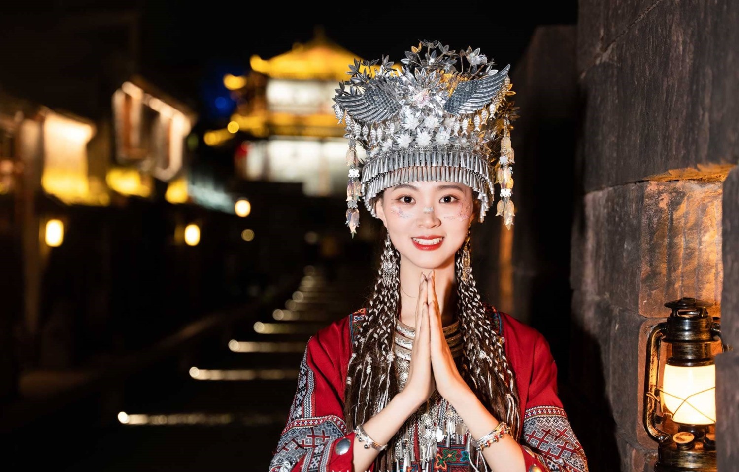 Người Miêu ở Phượng Hoàng Cổ Trấn - 2