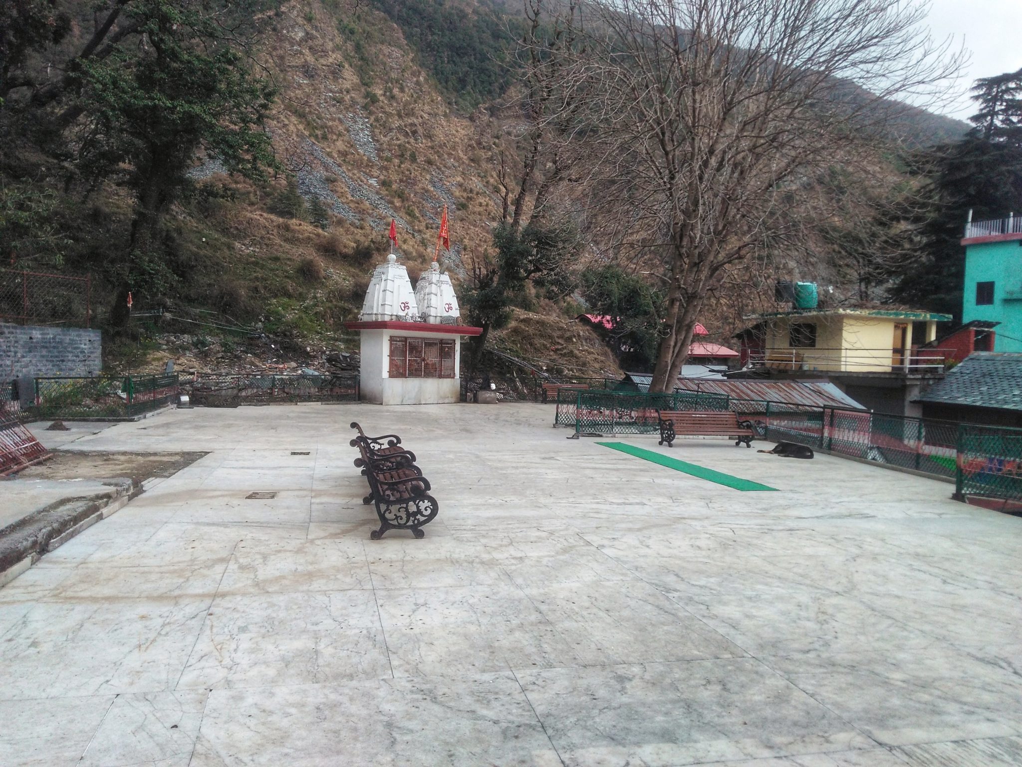 Đền Bhagsunag - 3